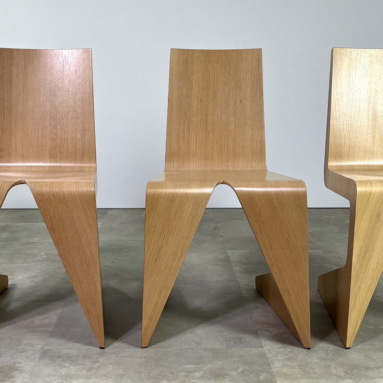 "LRC" Chairs "LRC" Chairs