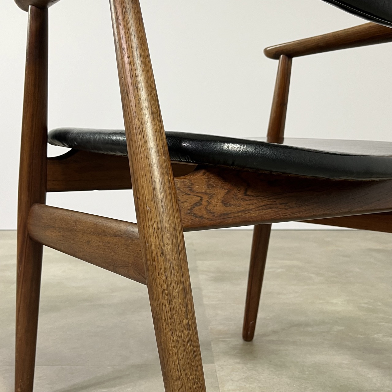 "GM11" Dining Chairs