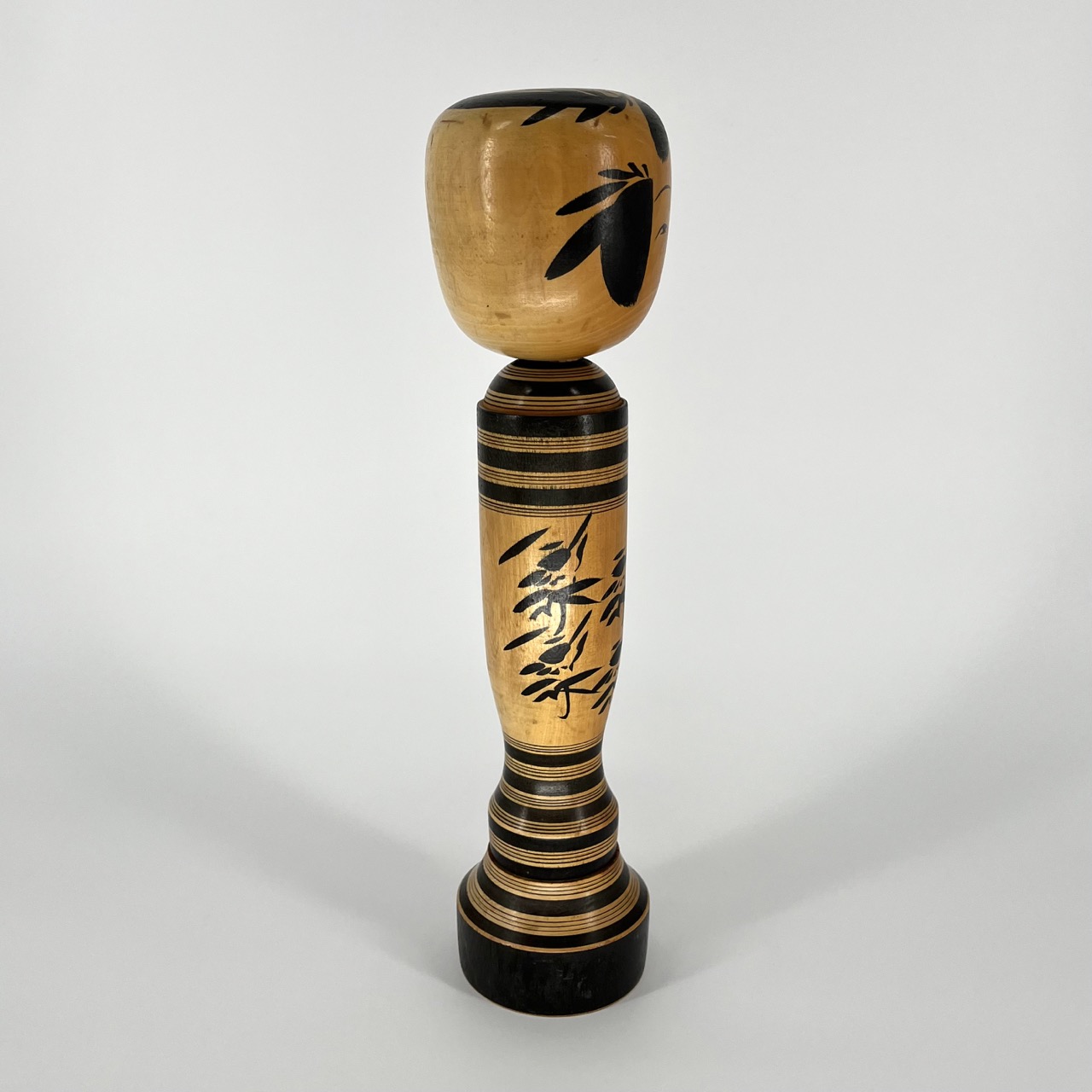 Kokeshi "Sakunami" 