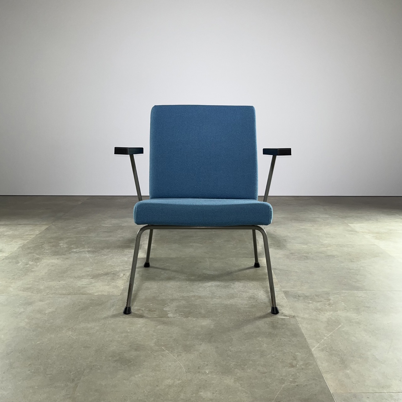 "1401" Easy Chair