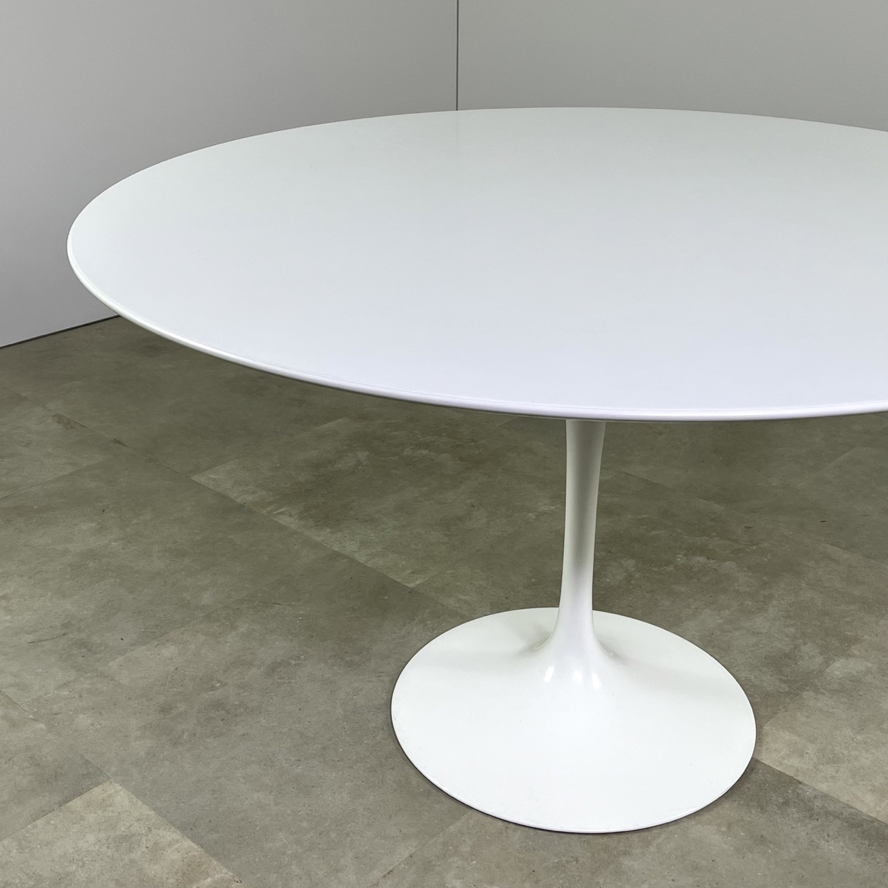 "Tulip" Dining Table