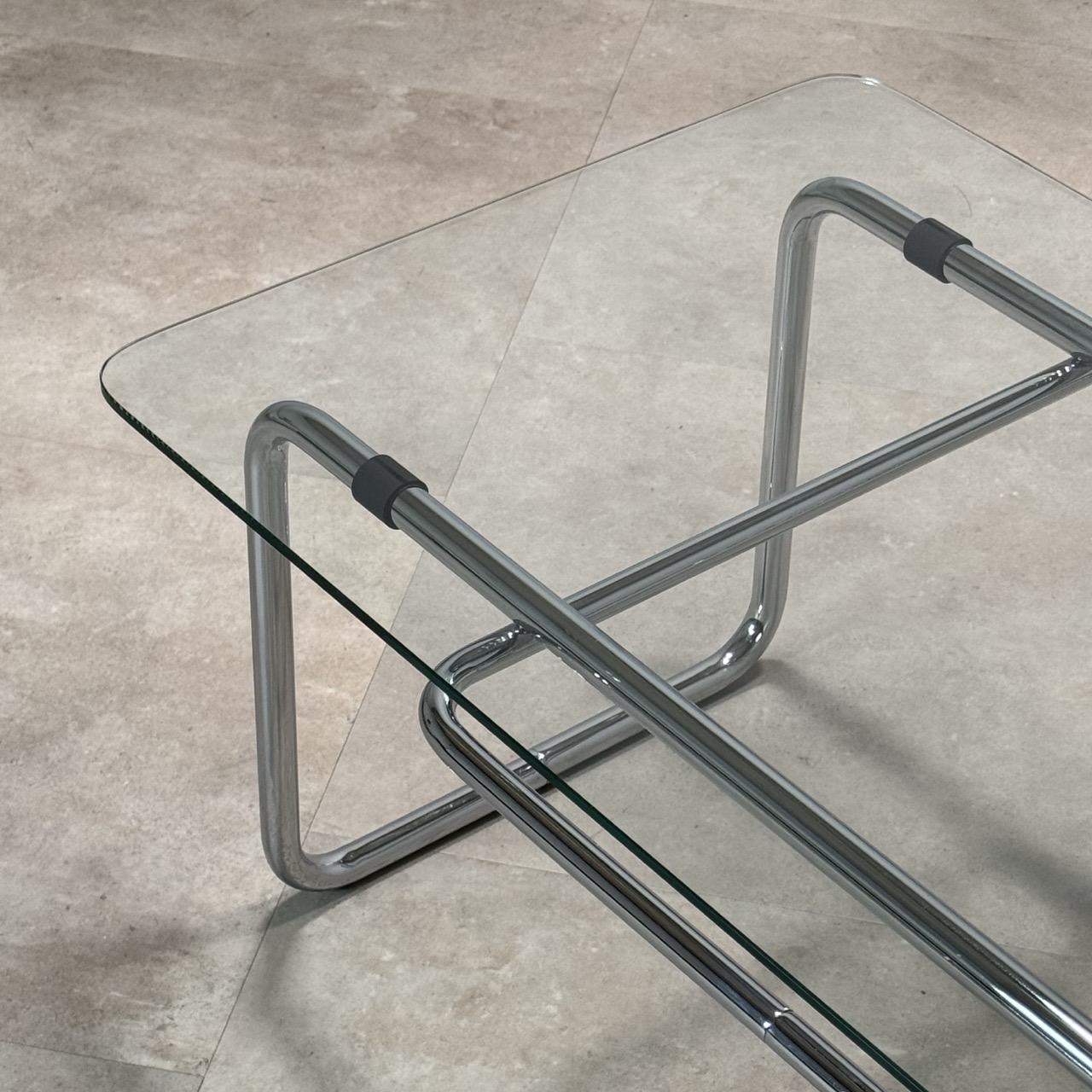 Contemporary Coffee Table "B18"