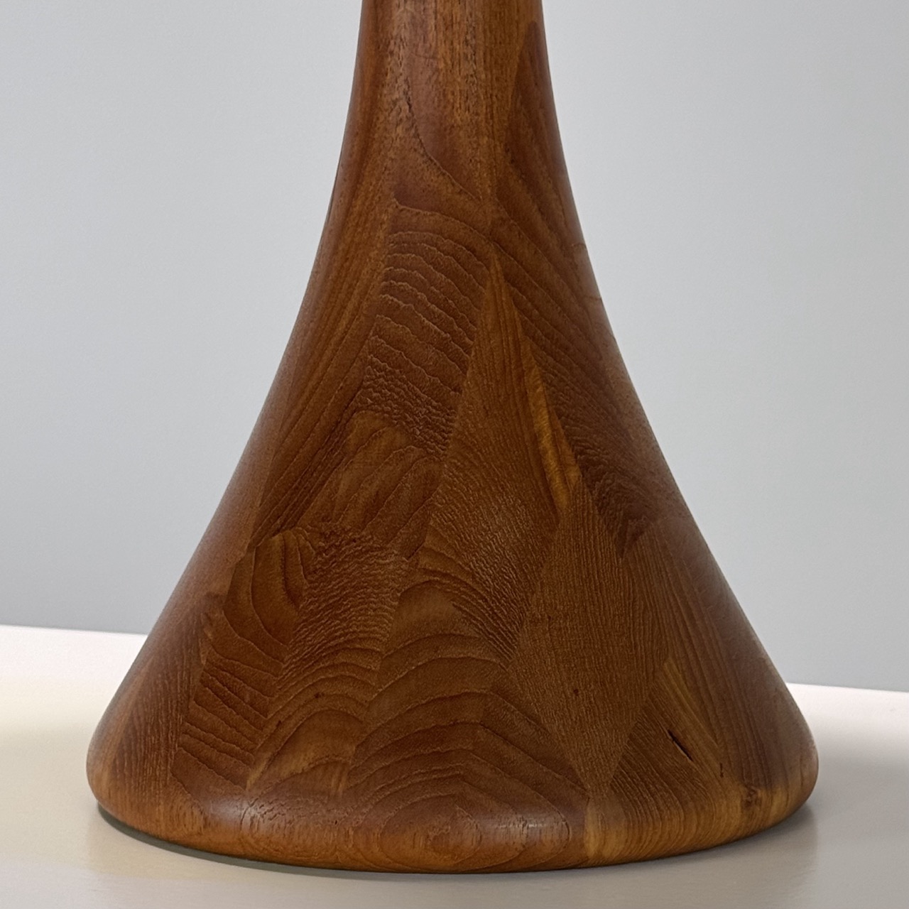 Vintage Table Lamp "7442"