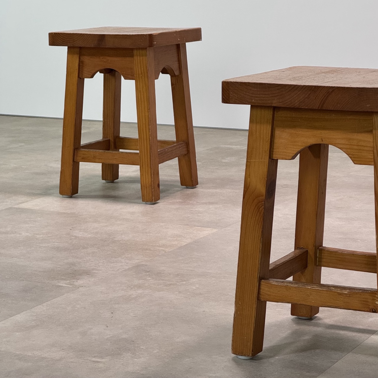 Vintage Stools Pine