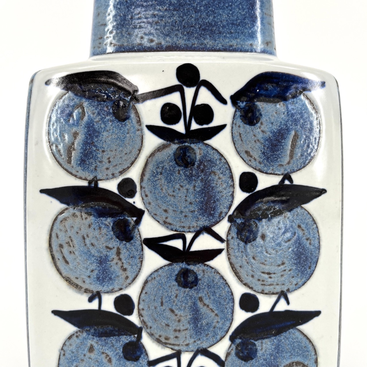 "The Pillow" Vase