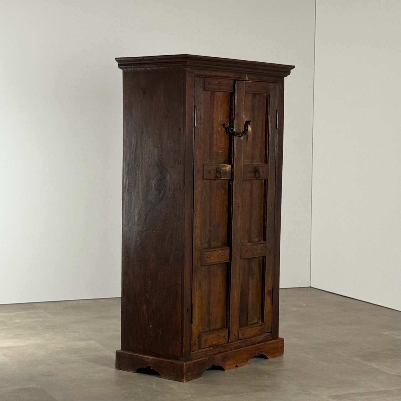 Vintage Cabinet "Rustic"