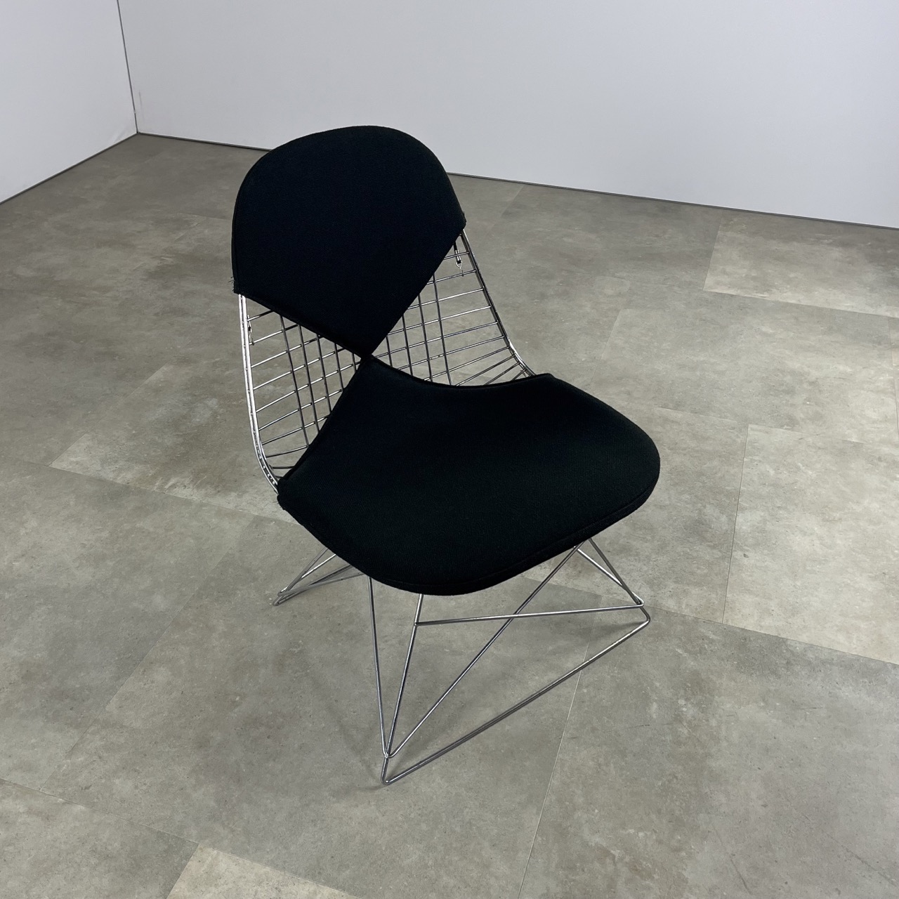 "LKR-1" Easy Chair 
