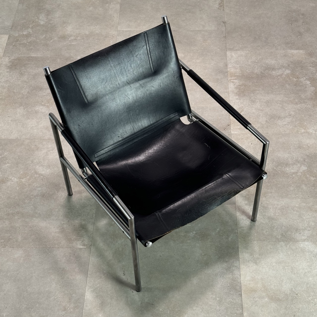"SZ02" Easy Chair 